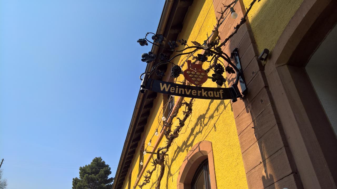 Hotel Restaurant Hambacher Winzer Neustadt an der Weinstrasse Exterior photo